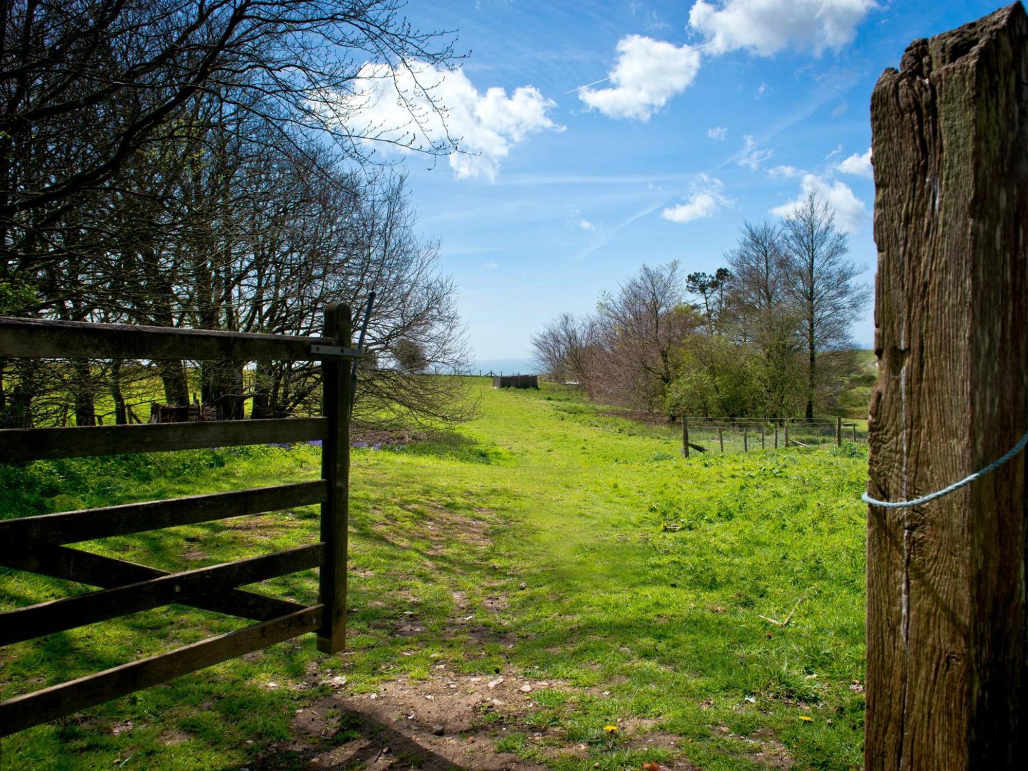 Yha Truleigh Hill Vandrarhem Shoreham-by-Sea Exteriör bild