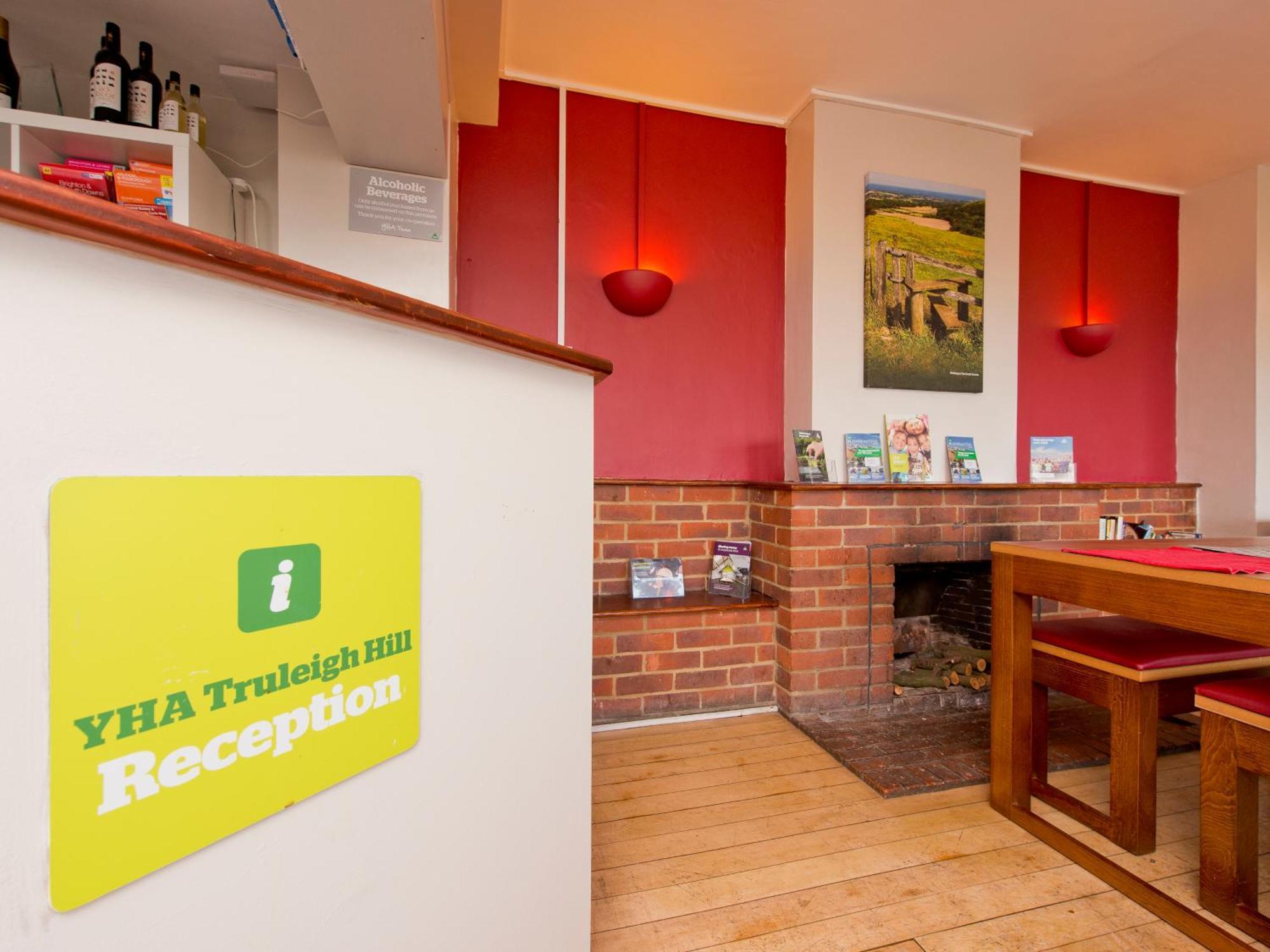 Yha Truleigh Hill Vandrarhem Shoreham-by-Sea Exteriör bild